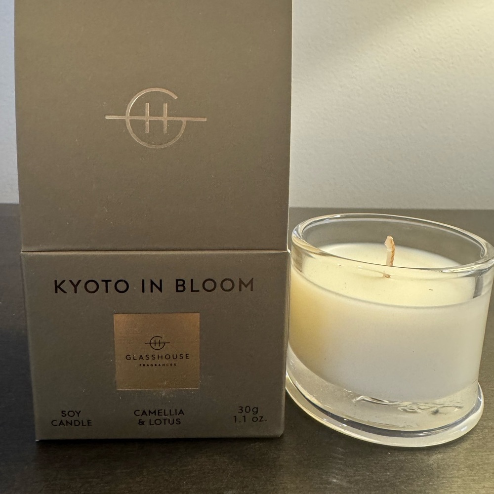 Glasshouse Kyoto in Bloom Soy Candle 1.1 oz 30 g Travel Size NIB